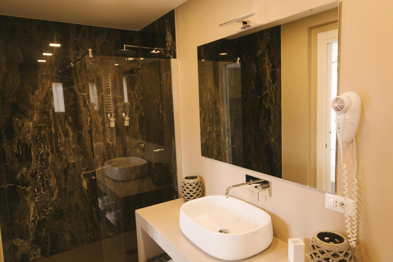 Della Croce Luxury Pensión Roma